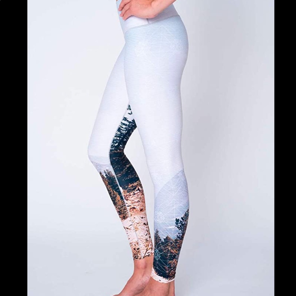 Colorado threads, high waisted, printed leggings